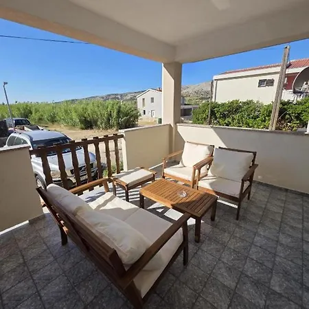 Budget Primorska Appartement *